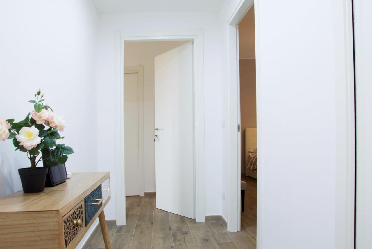 Minerva Rooms Павия Екстериор снимка