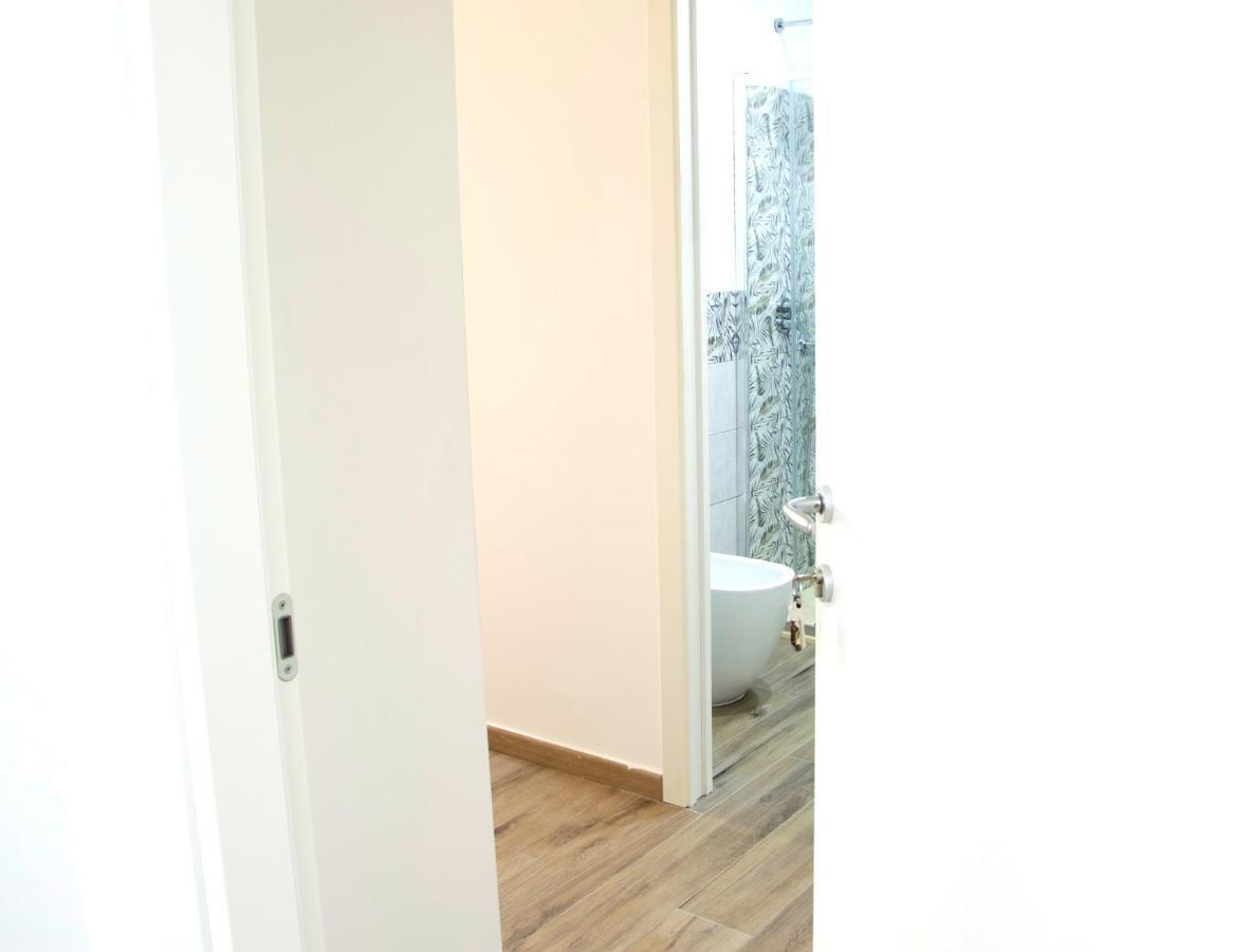 Minerva Rooms Павия Екстериор снимка
