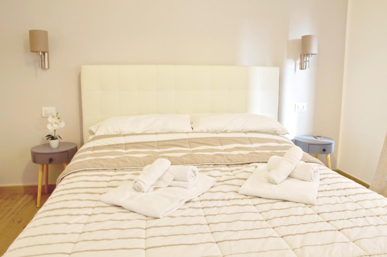 Minerva Rooms Павия Екстериор снимка