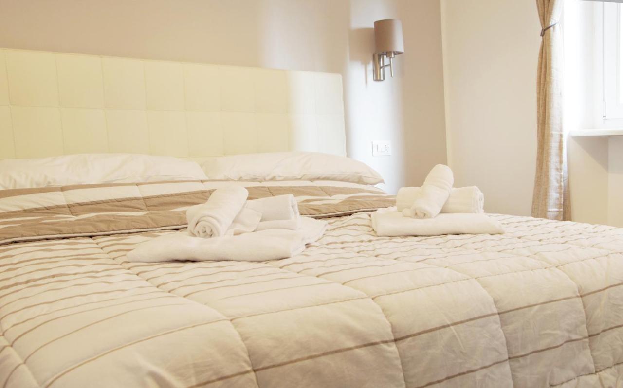 Minerva Rooms Павия Екстериор снимка